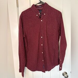American Eagle Shirt Men’s Maroon Polka Dotted Button Down Seriously Soft Size M